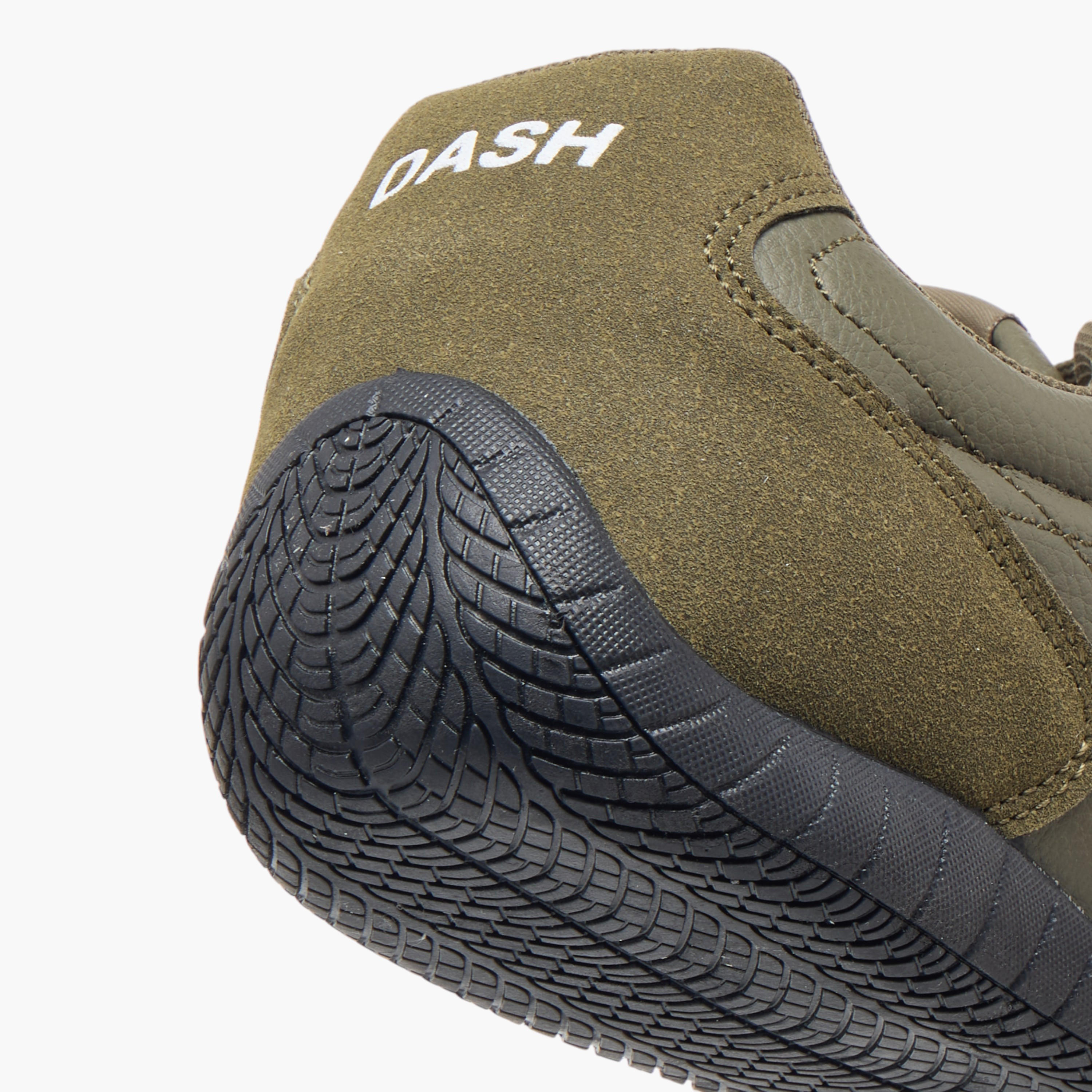 حذاء سنيكرز بتفاصيل شعار مع رباط إغلاق من داش-men-shoes-sneakers-image-5