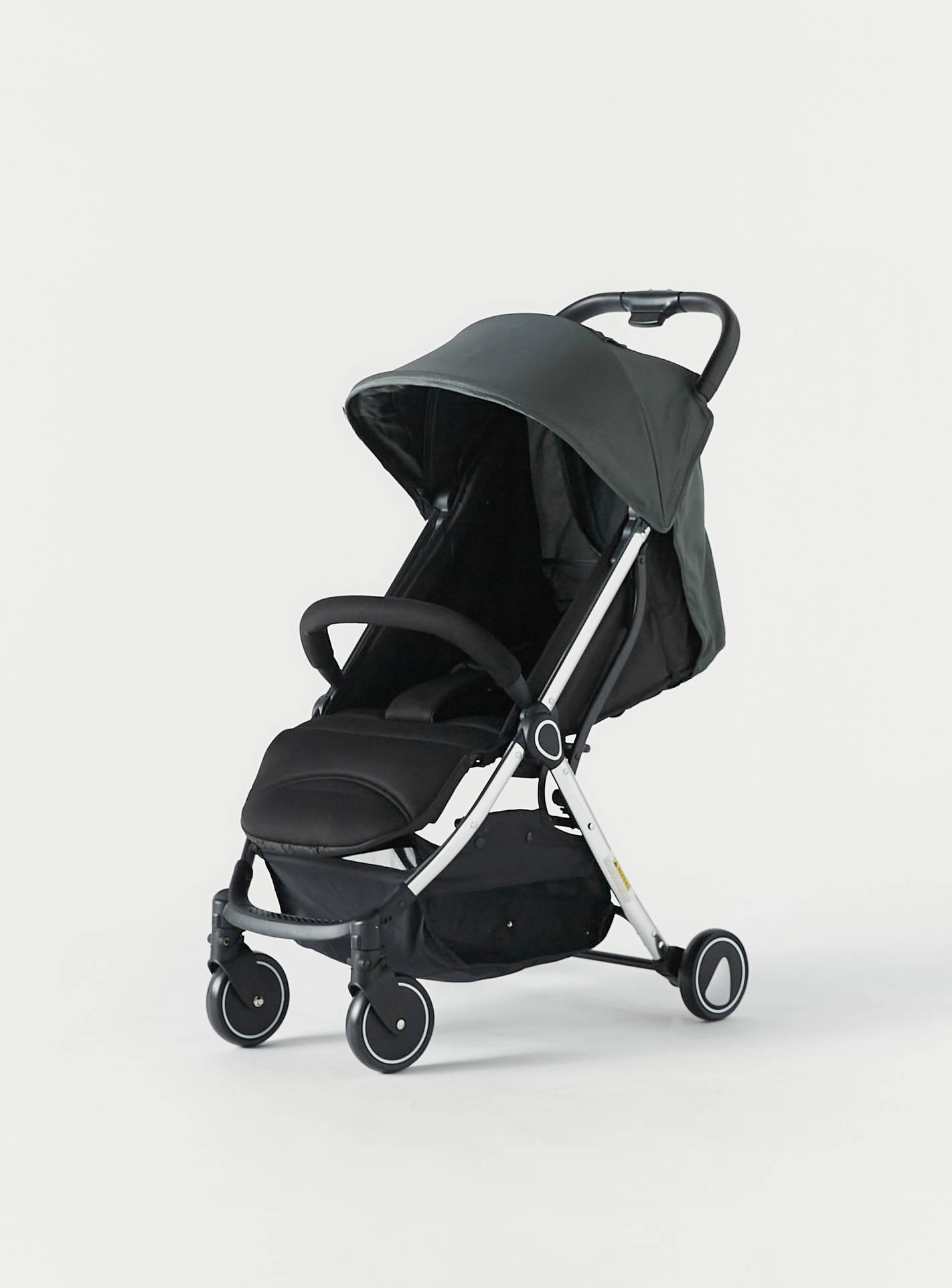 Giggles Pouch Cabin Approved Stroller with 3-Fold System, Aluminium Frame and Wheel Lock-image-1