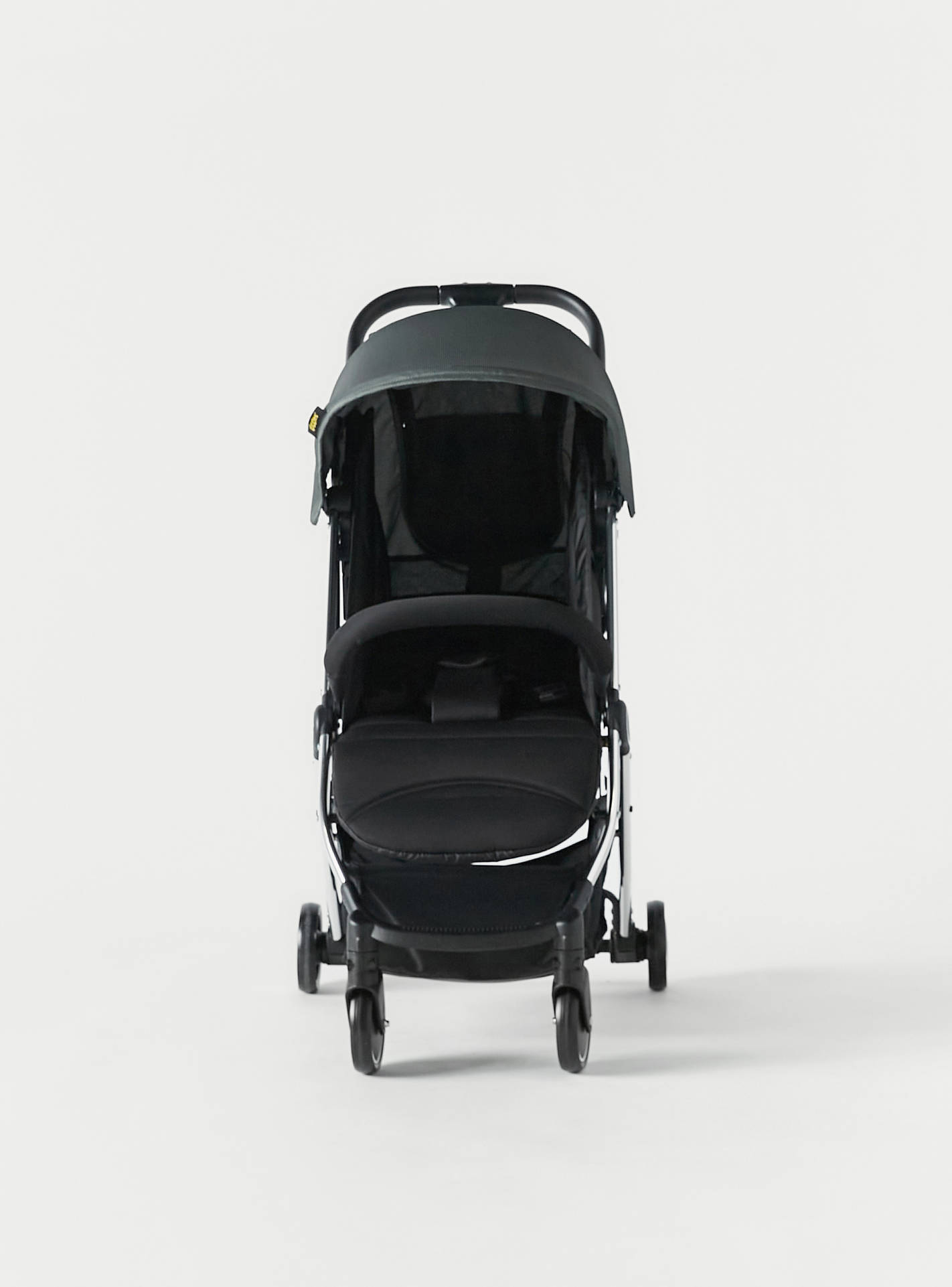 Giggles Pouch Cabin Approved Stroller with 3-Fold System, Aluminium Frame and Wheel Lock-baby-gear-strollersandprams-strollers-image-2