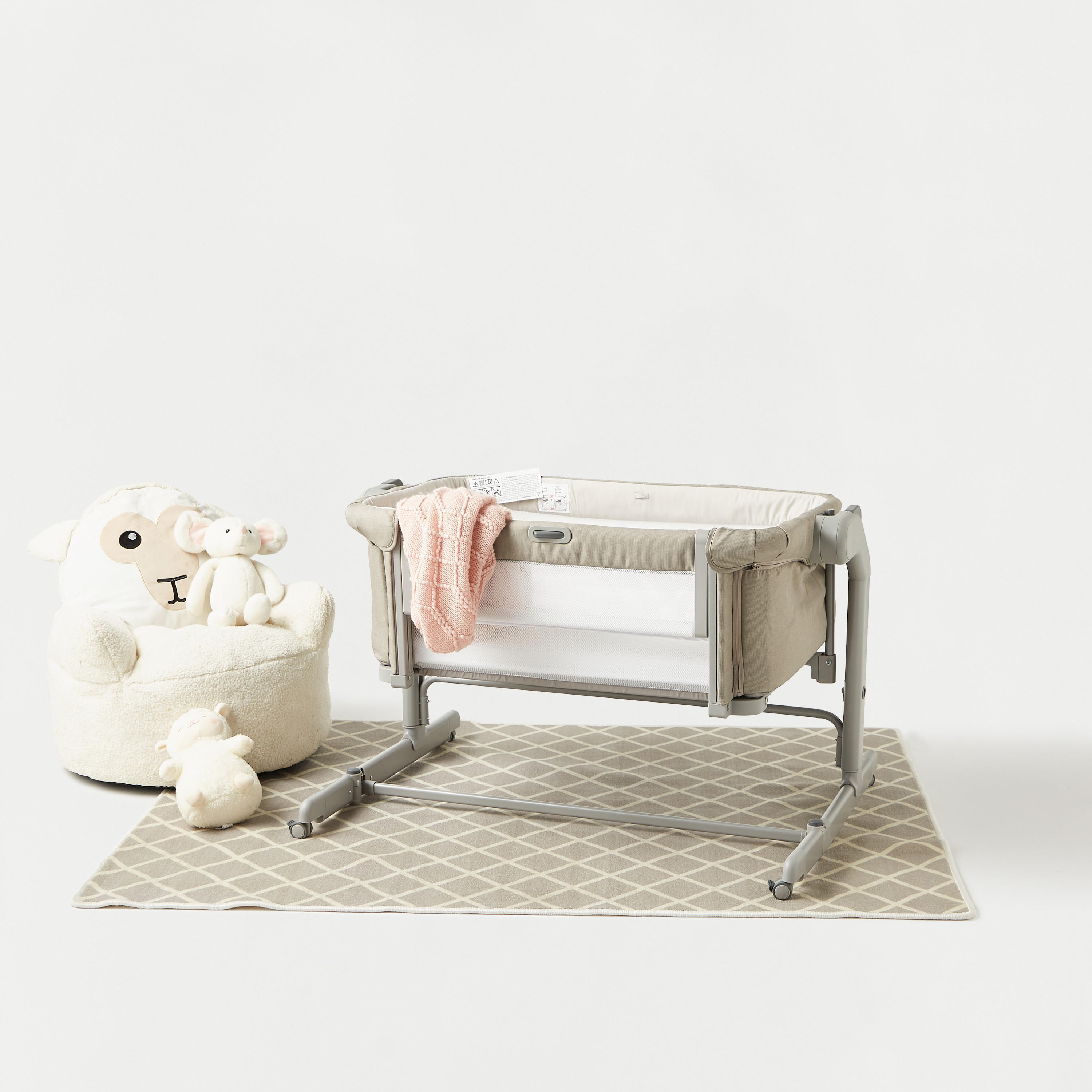Buy Chicco Next-2-Me Magic Co-Sleeping Crib Online Mothercare