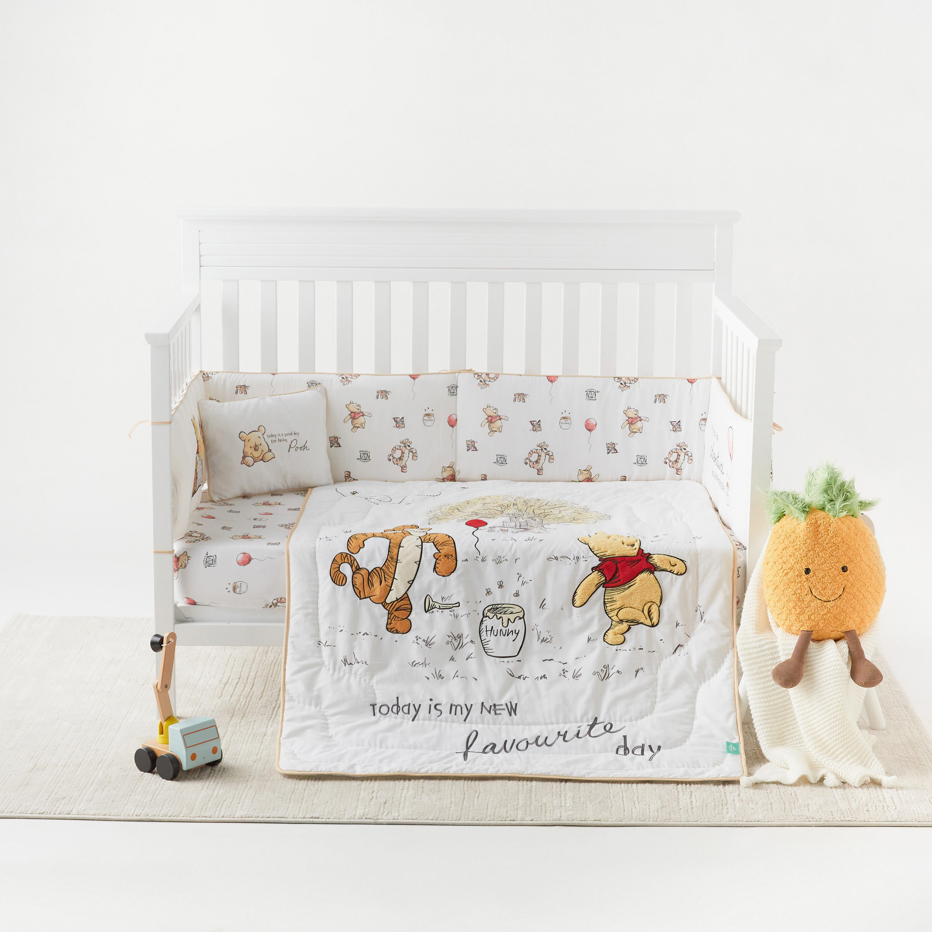 Buy Disney 4-Piece Winnie The Pooh Print Bedding Set Online