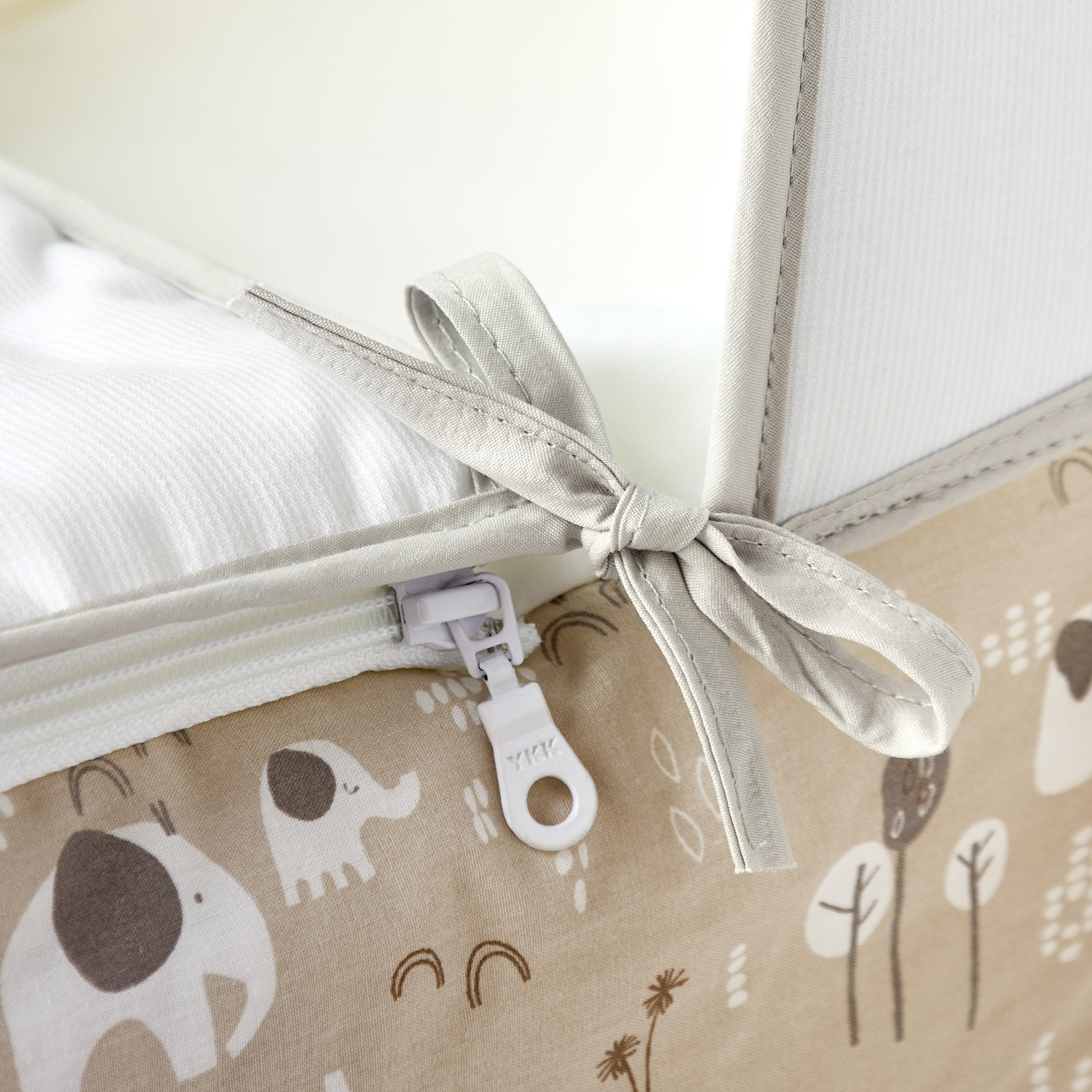 Juniors Jesse Printed Carry Cot with Canopy-baby-nursery-furniture-mosesbaskets-image-7