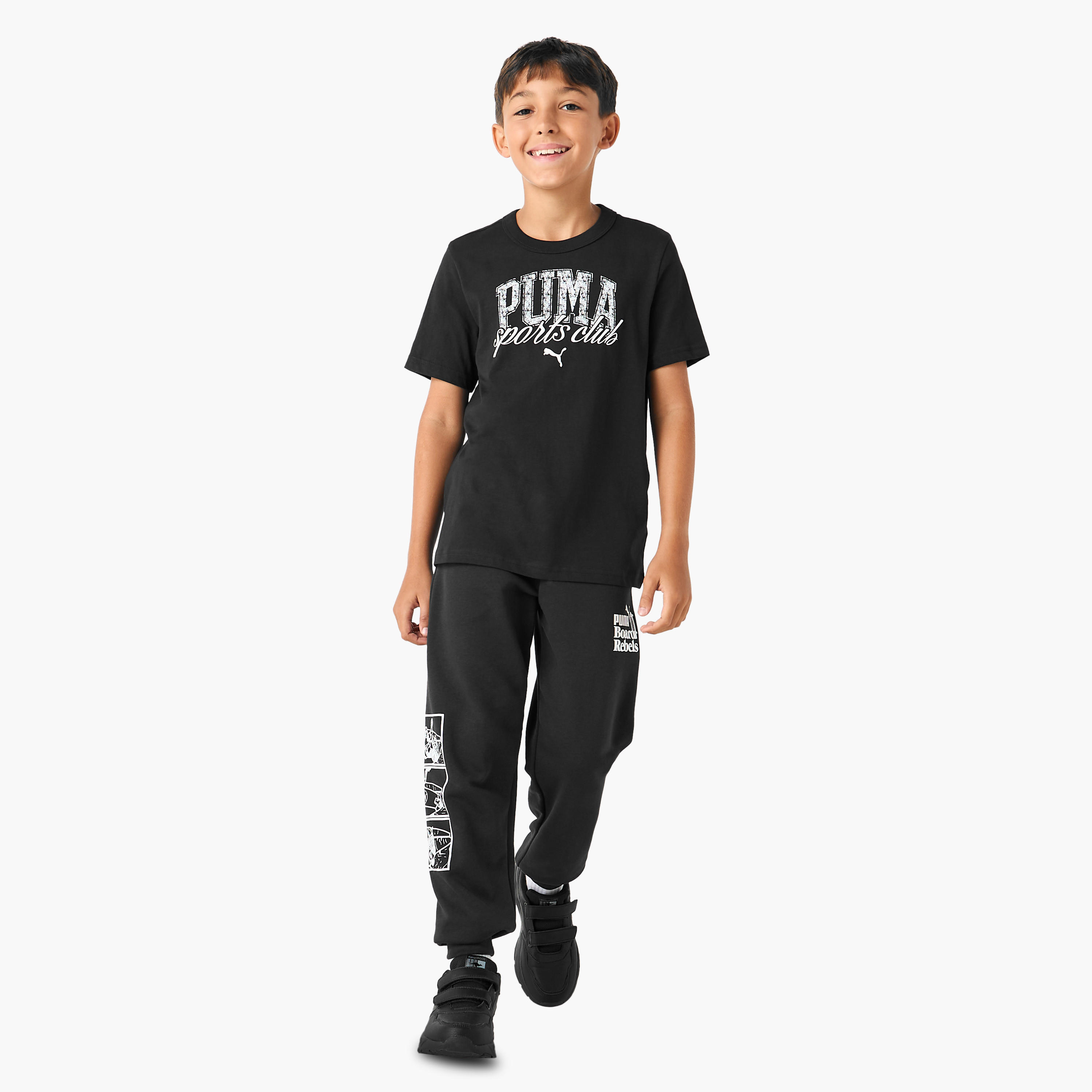 تيشيرت بأكمام قصيرة وياقة مستديرة وطبعات شعار من بوما-sports-boys-clothing-tops-image-2
