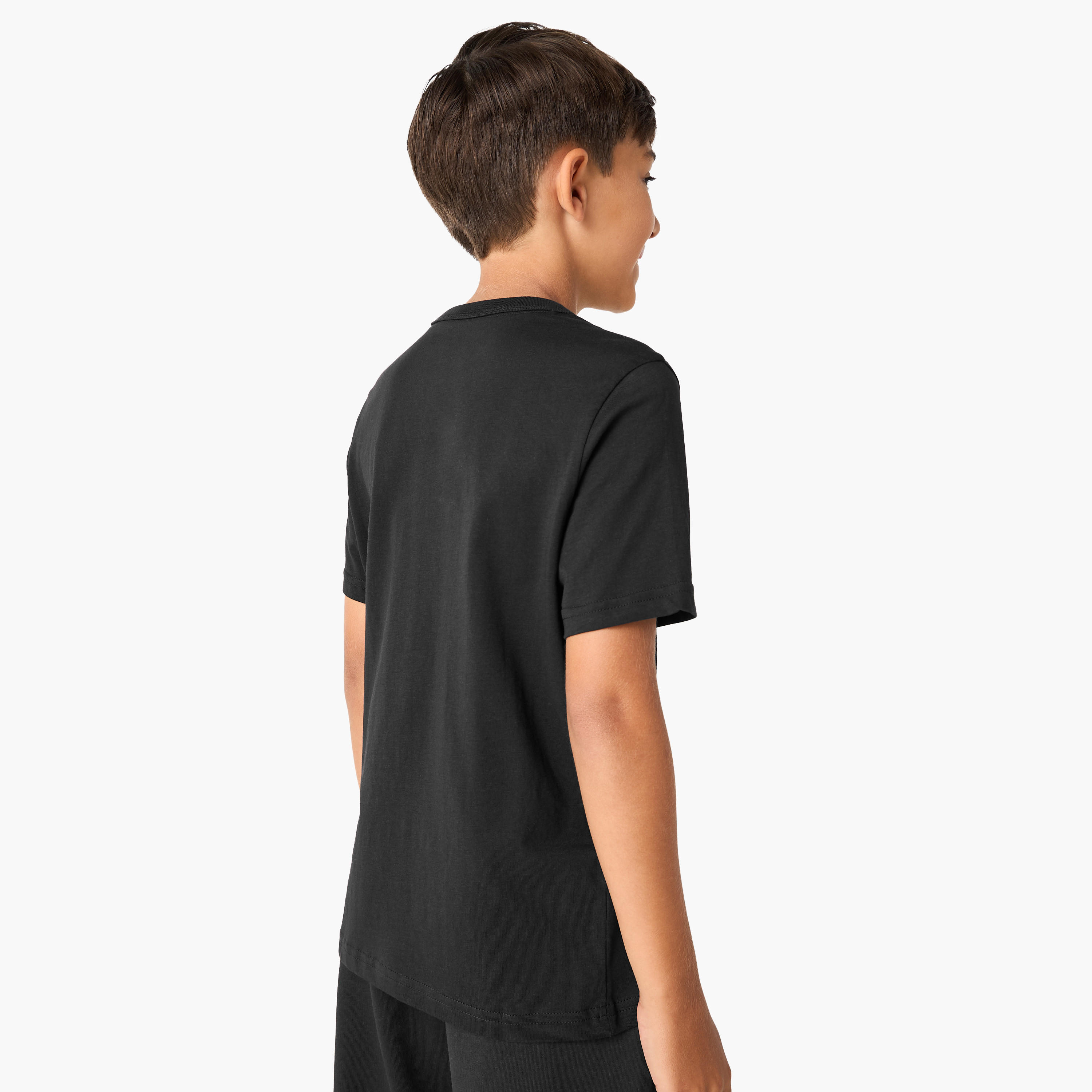تيشيرت بأكمام قصيرة وياقة مستديرة وطبعات شعار من بوما-sports-boys-clothing-tops-image-3
