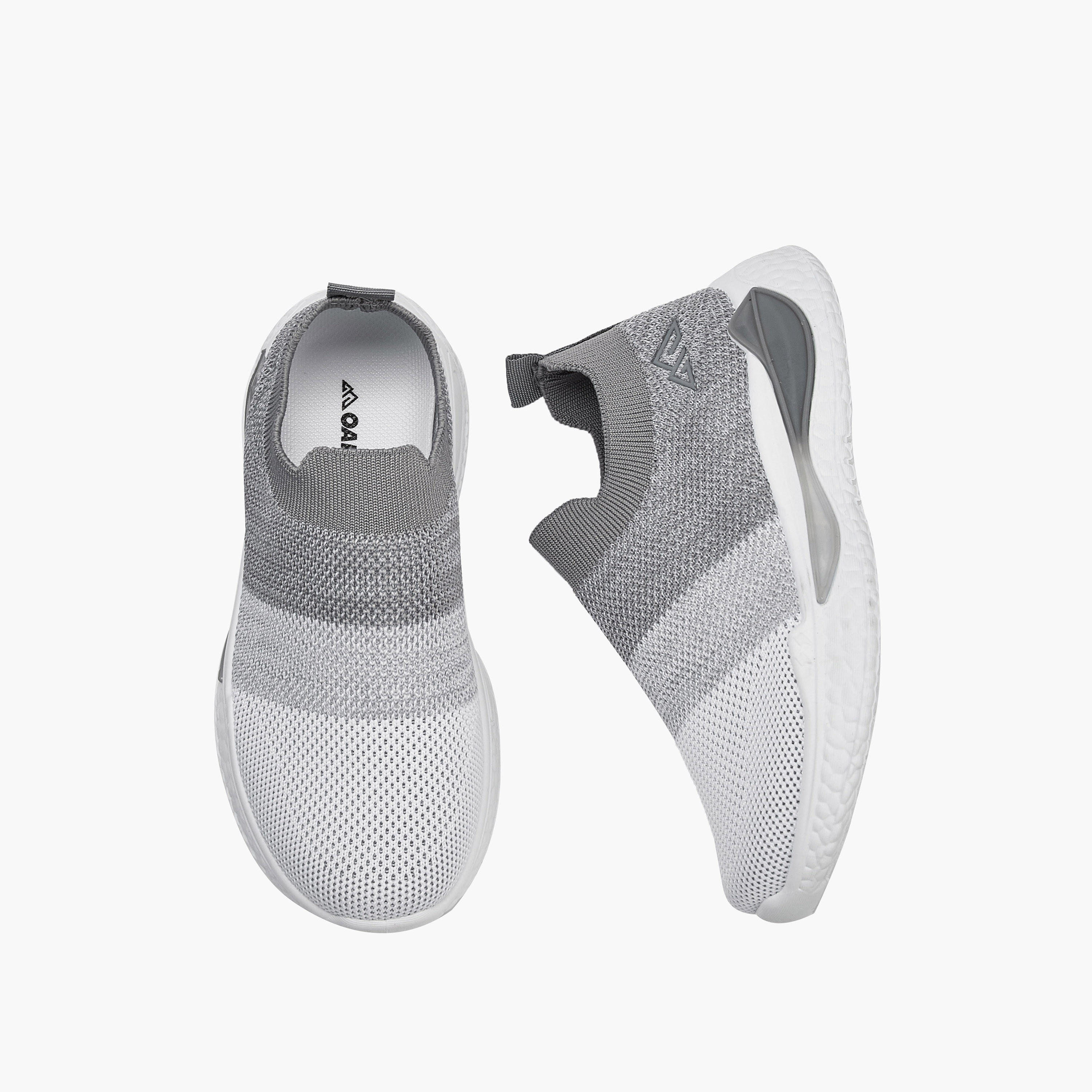 حذاء رياضي سهل الارتداء بارز الملمس بلسان سحب من أوكلان من شو إكسبريس-girls-shoes-sneakers-image-1