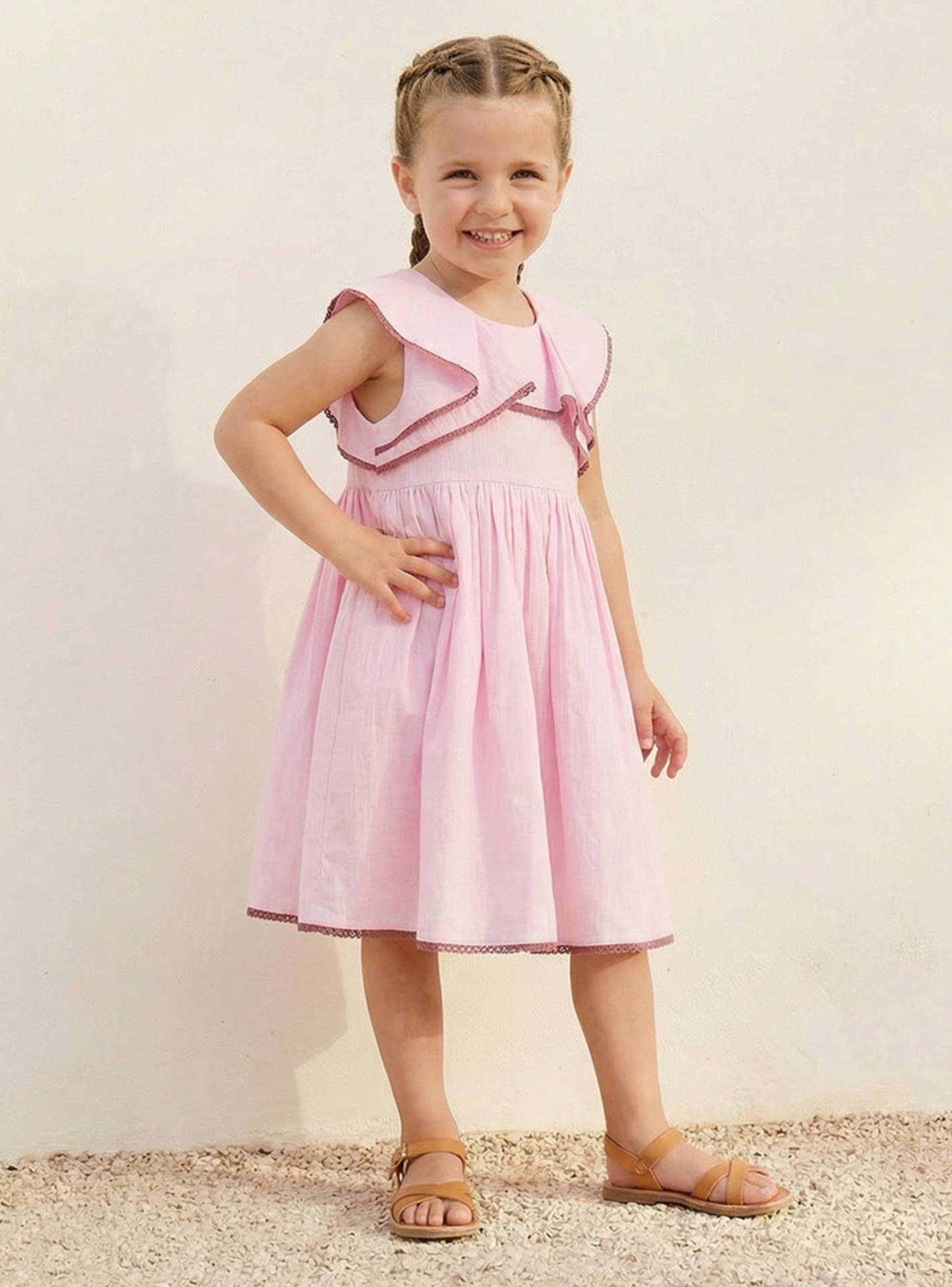 فستان بقصة إيه لاين بطول الركبة بدون أكمام وياقة مستديرة وتفاصيل دانتيل من إليجو-girls-clothing-dressesandjumpsuits-image-2