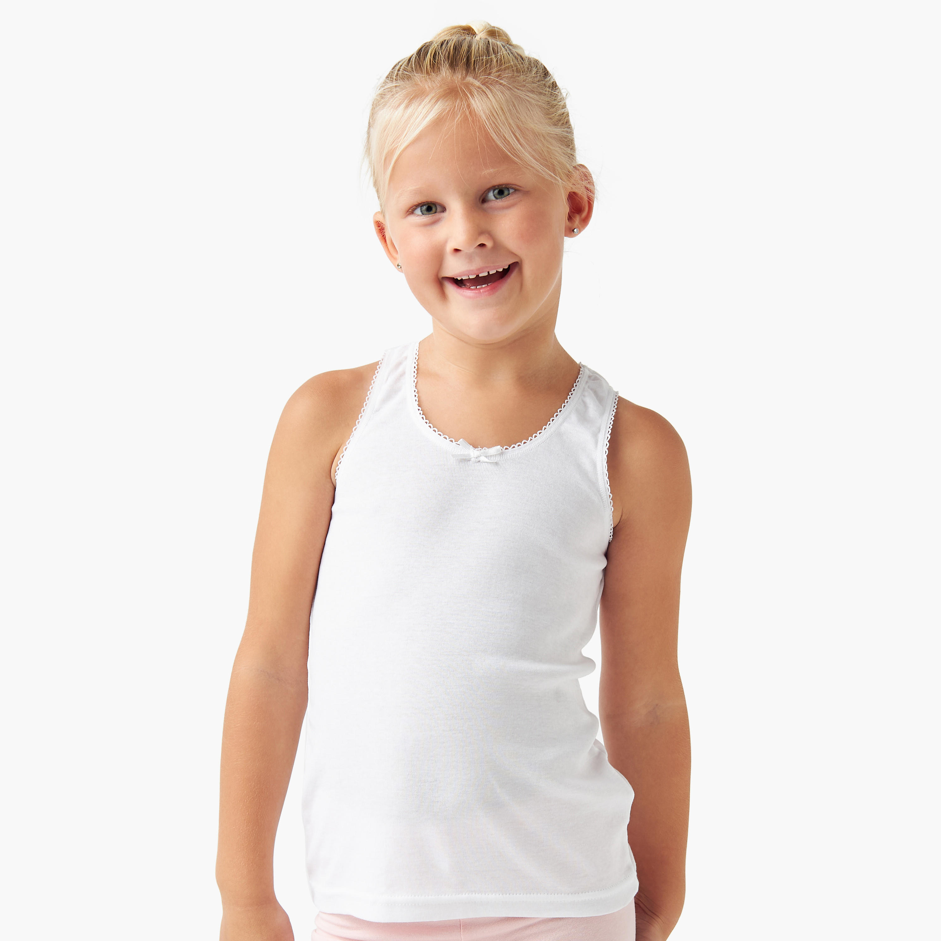 سترة دون أكمام سادة وبتفاصيل شريطة من جونيورز- طقم من 3 قطع-girls-clothing-innerwear-vests-image-7