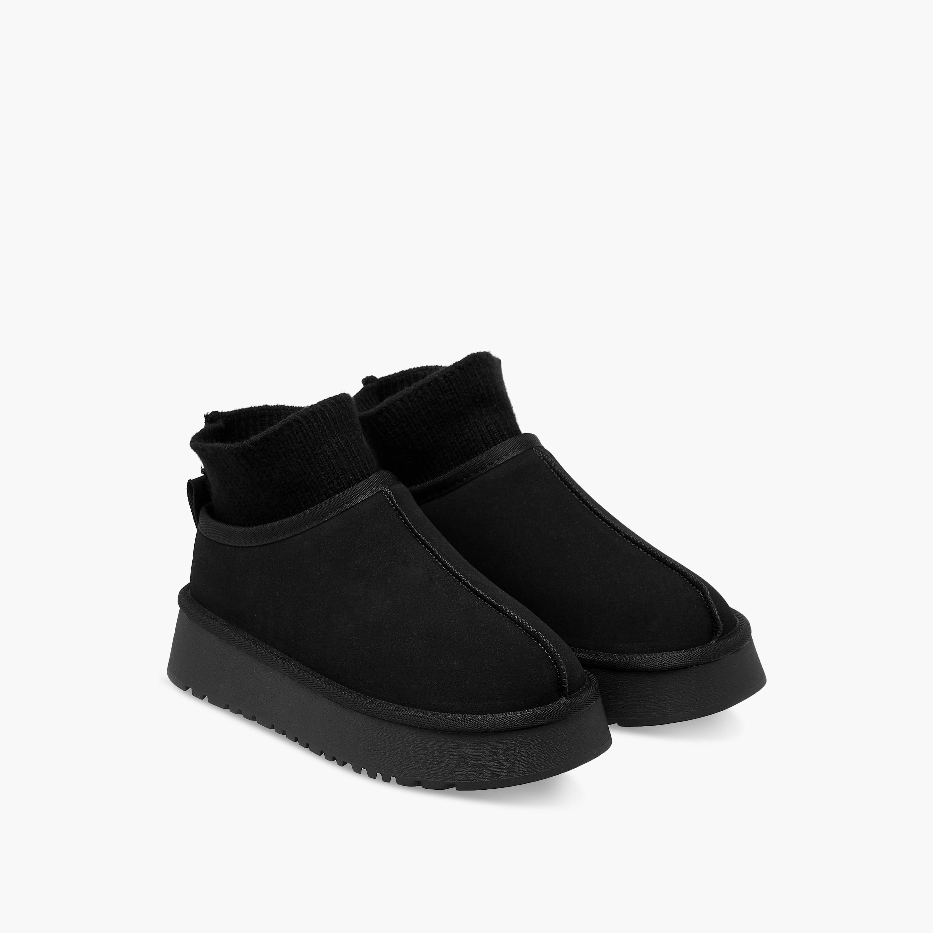 بوت طول الكاحل بسوار علوي مضلع للنساء من فلورا بيلا-women-shoes-boots-image-1