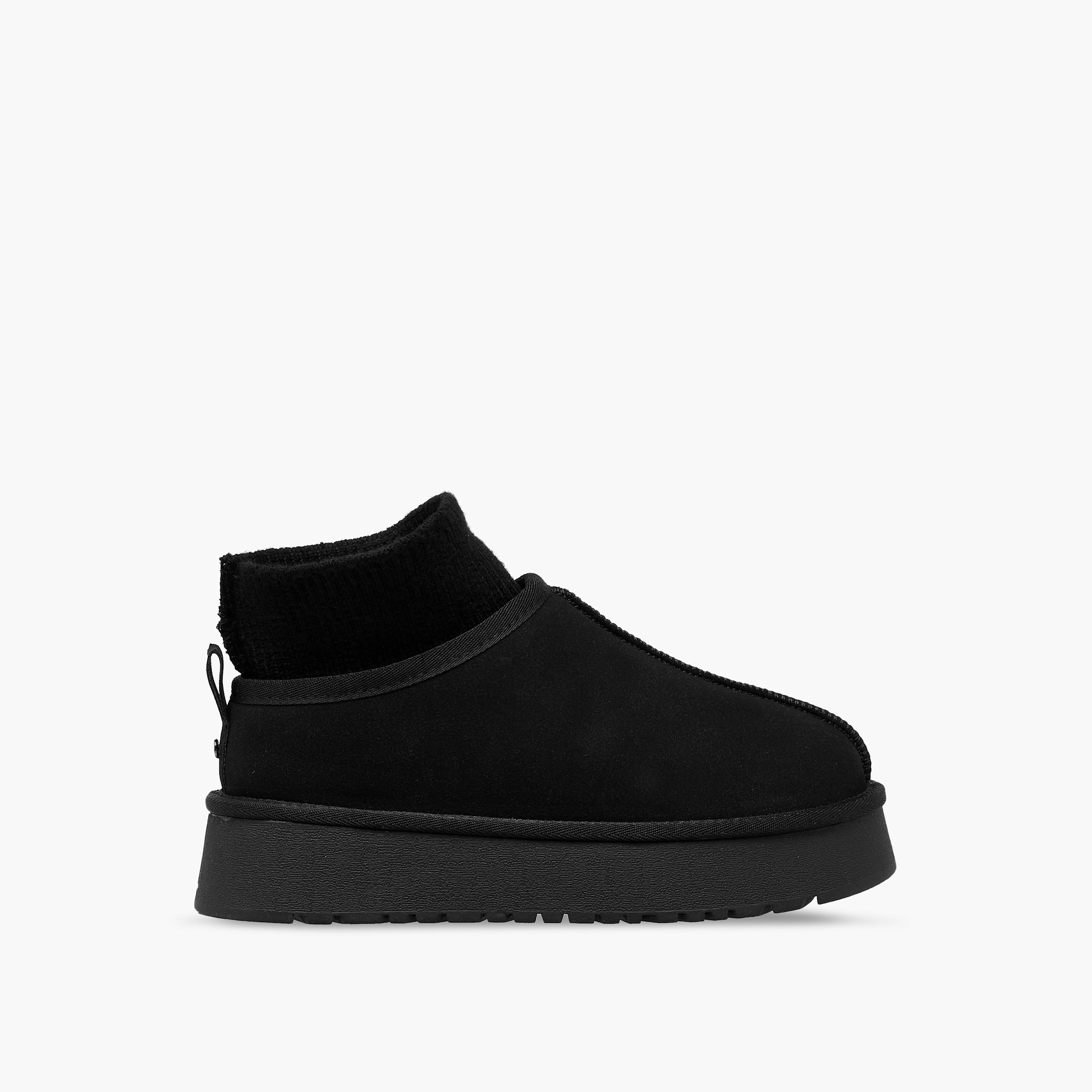 بوت طول الكاحل بسوار علوي مضلع للنساء من فلورا بيلا-women-shoes-boots-image-3