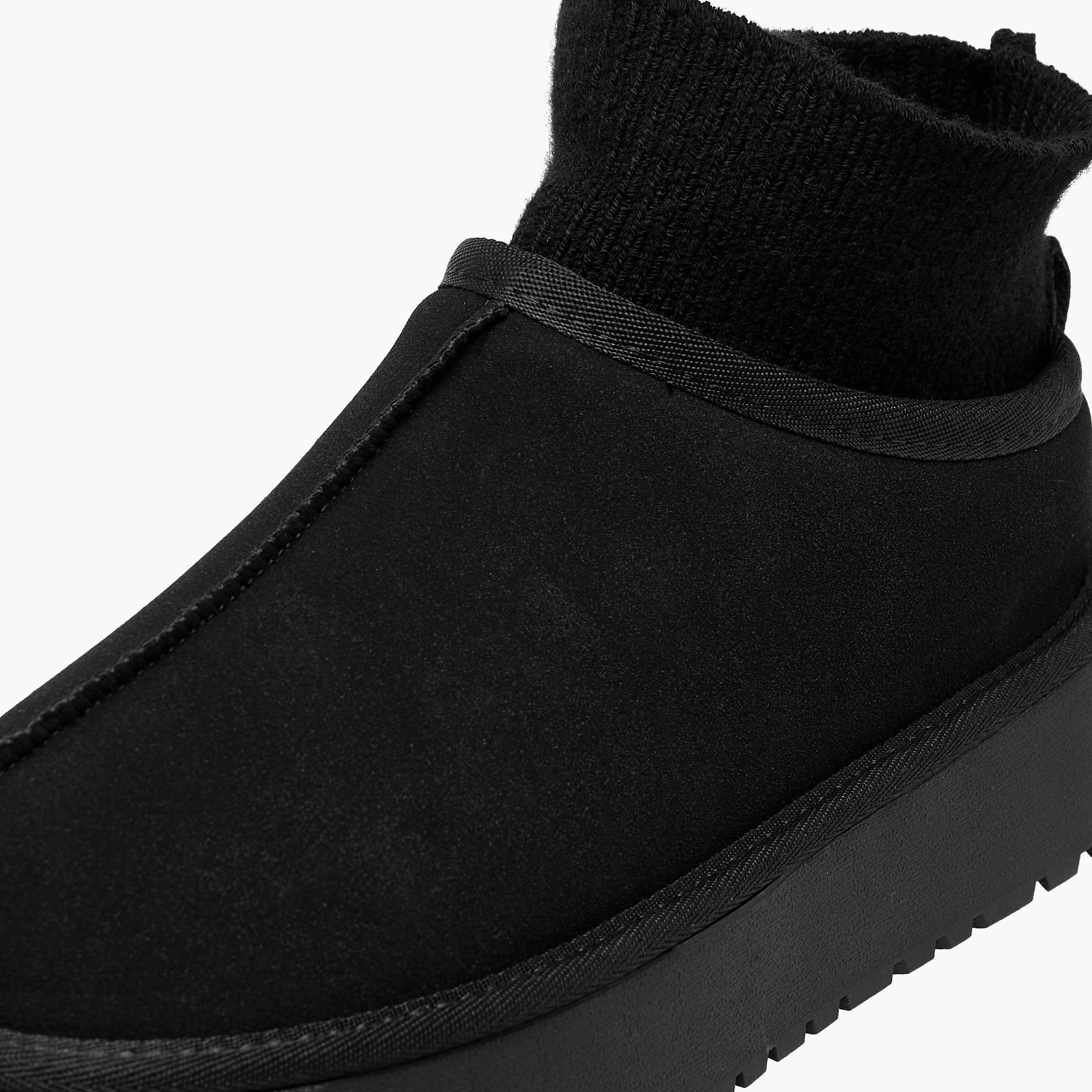 بوت طول الكاحل بسوار علوي مضلع للنساء من فلورا بيلا-women-shoes-boots-image-4